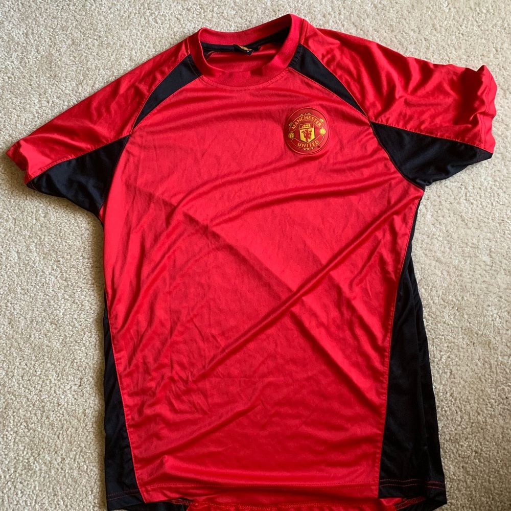 Manchester United red black pullover Jersey size small
